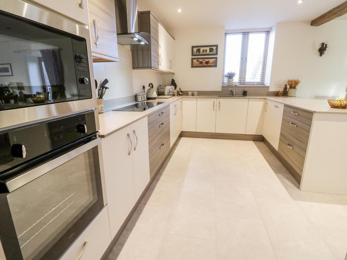 Grange * Crediton